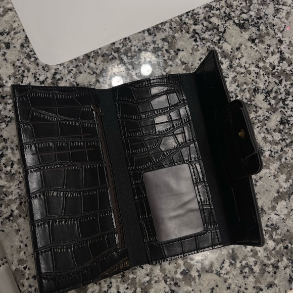 Wallet - Picture 2 of 2